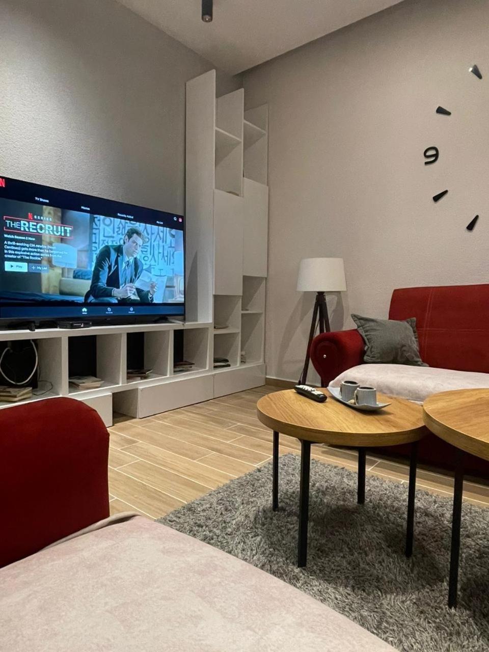 Ora-Prn,Cosy Apartment In The City Center Pristina Eksteriør billede