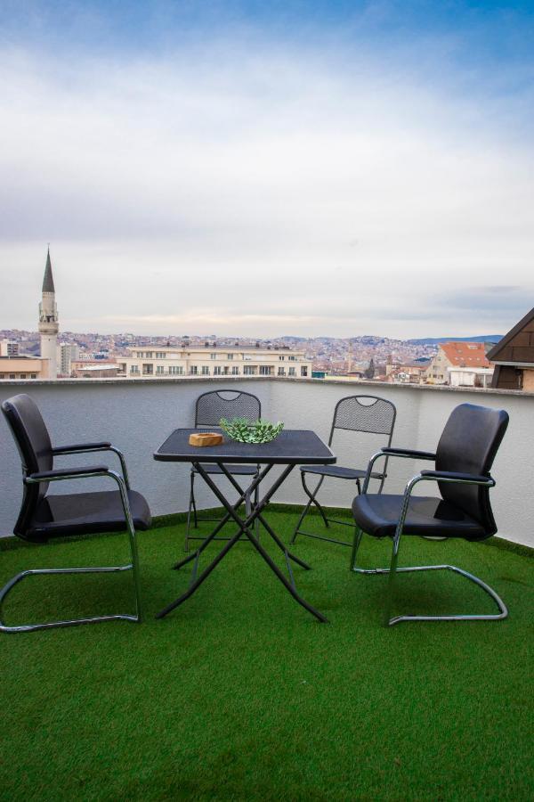 Ora-Prn,Cosy Apartment In The City Center Pristina Eksteriør billede